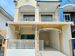 For sale 4 bedrooms townhouse in Bang Kruai, Nonthaburi