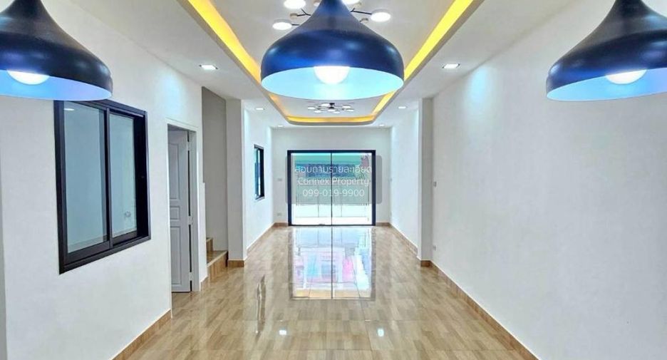 For sale 4 bedrooms townhouse in Bang Kruai, Nonthaburi