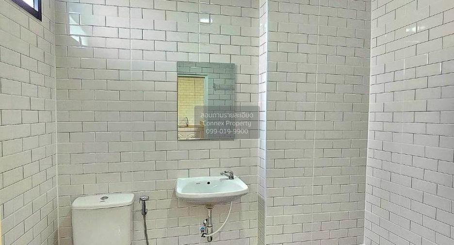 For sale 4 bedrooms townhouse in Bang Kruai, Nonthaburi