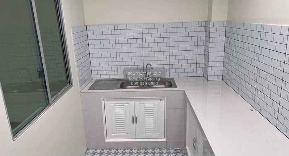À vendre 3 chambres maison de ville à Phra Pradaeng, Samut Prakan