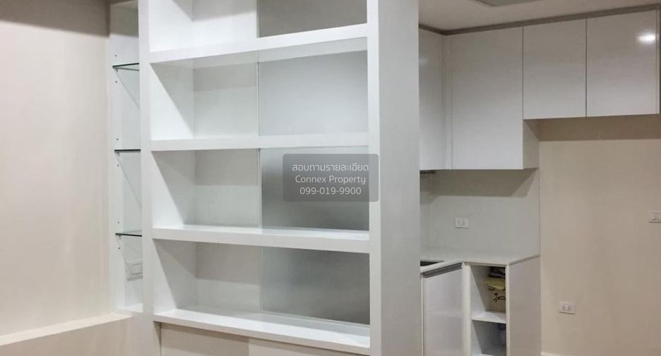 Продажа 2 спальни кондо в Чатучак, Бангкок