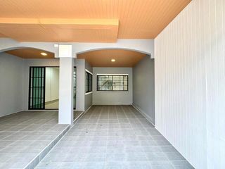 For sale 5 bedrooms townhouse in Thanyaburi, Pathum Thani
