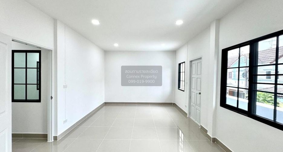 For sale 5 bedrooms townhouse in Thanyaburi, Pathum Thani