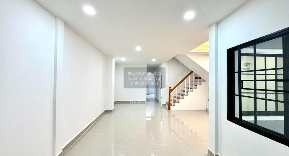 For sale 5 bedrooms townhouse in Thanyaburi, Pathum Thani