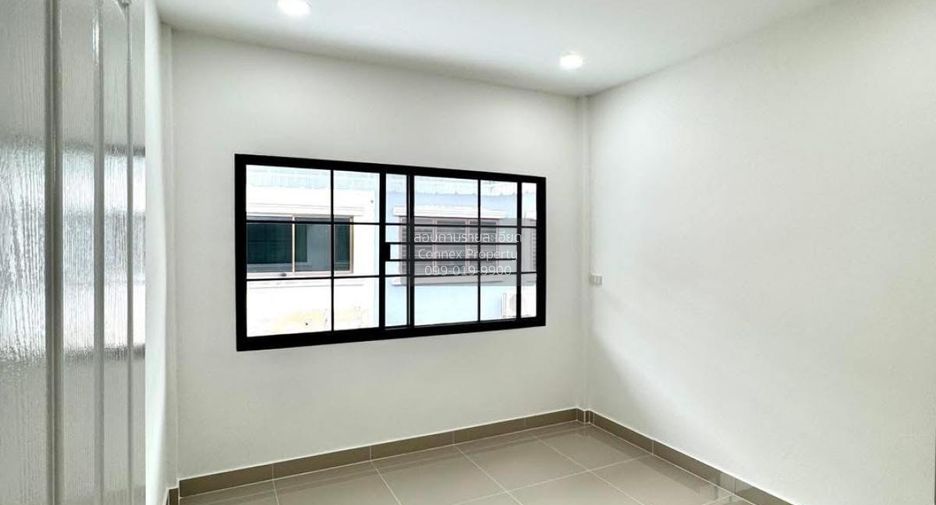 For sale 5 bedrooms townhouse in Thanyaburi, Pathum Thani