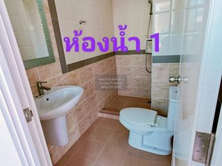 For sale 4 bedrooms townhouse in Mueang Samut Sakhon, Samut Sakhon