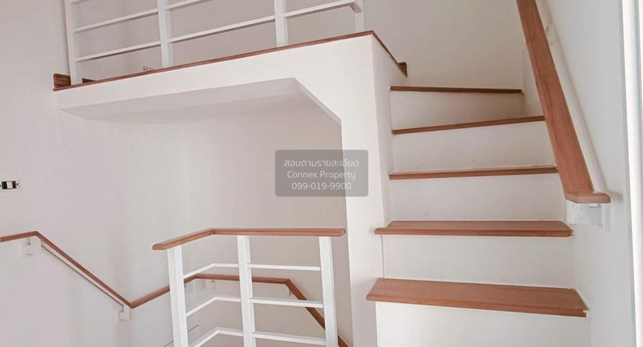 Casa adosada en venta de 4 habitaciones en Mueang Samut Sakhon, Samut Sakhon