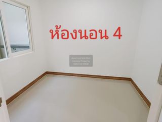 For sale 4 bedrooms townhouse in Mueang Samut Sakhon, Samut Sakhon