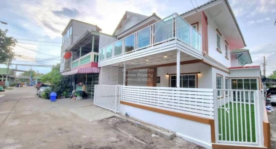 Casa adosada en venta de 3 habitaciones en Bang Bua Thong, Nonthaburi