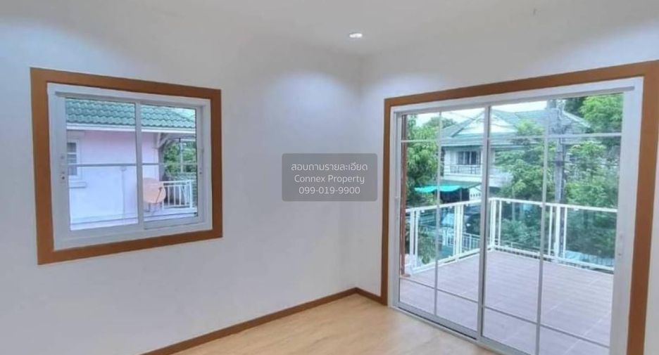 Casa adosada en venta de 3 habitaciones en Bang Bua Thong, Nonthaburi