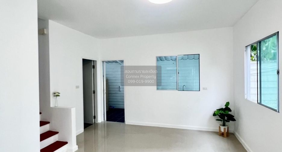 For sale 3 bedrooms townhouse in Bang Khun Thian, Bangkok