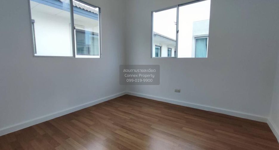 For sale 3 bedrooms townhouse in Bang Khun Thian, Bangkok
