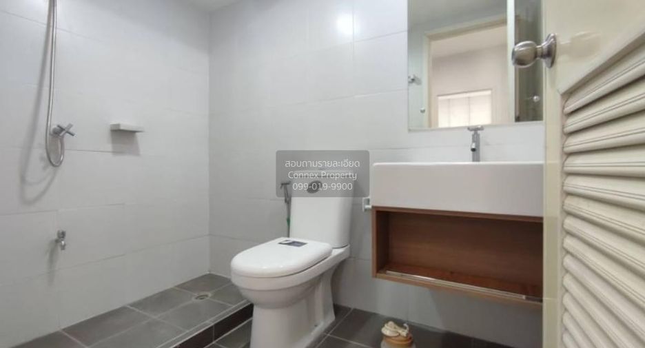 Casa adosada en venta de 3 habitaciones en Bang Khun Thian, Bangkok