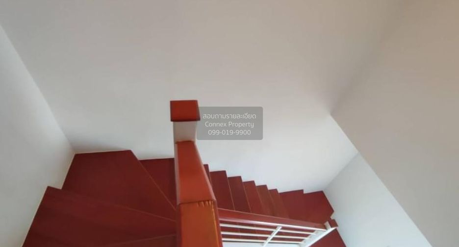 Casa adosada en venta de 3 habitaciones en Bang Khun Thian, Bangkok