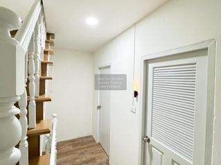 Casa adosada en venta de 5 habitaciones en Nong Khaem, Bangkok