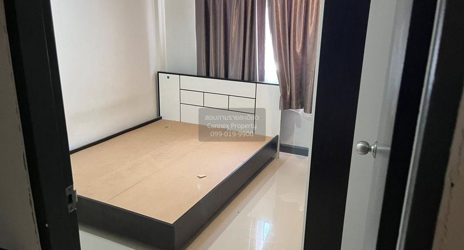 For sale 3 bedrooms townhouse in Bang Khun Thian, Bangkok