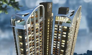 For sale 2 bedrooms condo in Huai Khwang, Bangkok
