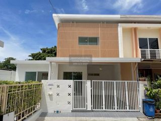 Reihenhaus zum Kauf mit 4 Zimmer in Bang Kruai, Nonthaburi