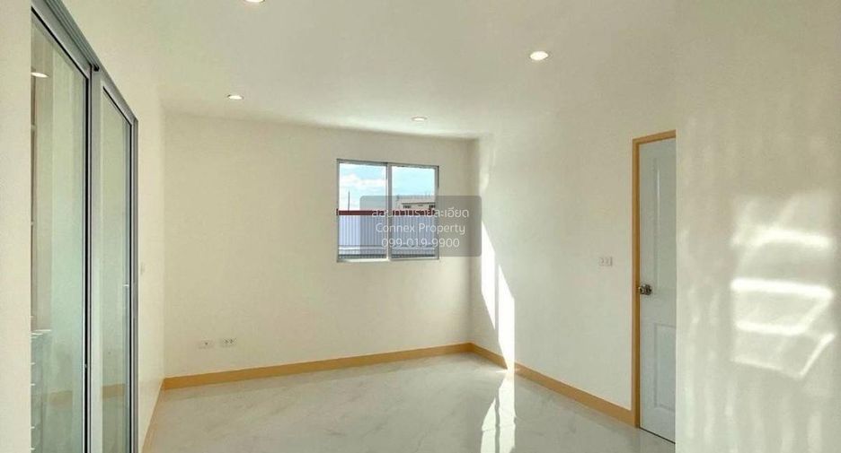 For sale 4 bedrooms townhouse in Bang Kruai, Nonthaburi