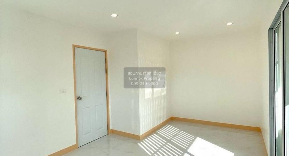 For sale 4 bedrooms townhouse in Bang Kruai, Nonthaburi