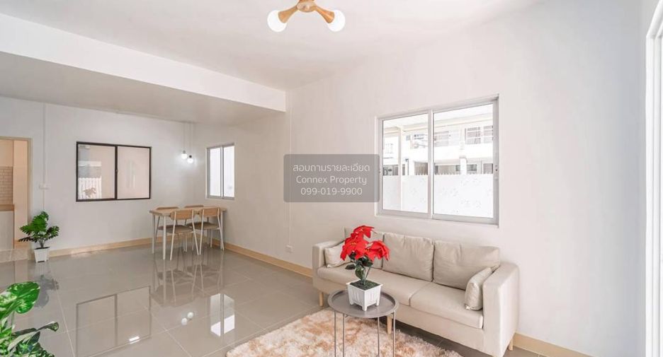 Casa adosada en venta de 4 habitaciones en Bang Yai, Nonthaburi