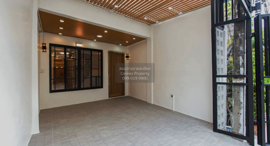 Casa adosada en venta de 2 habitaciones en Wang Thonglang, Bangkok