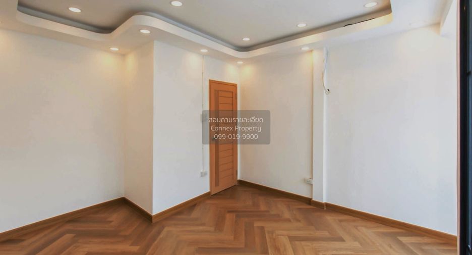 Casa adosada en venta de 2 habitaciones en Wang Thonglang, Bangkok