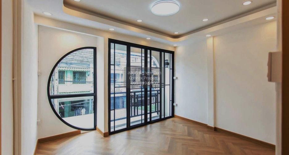 Casa adosada en venta de 2 habitaciones en Wang Thonglang, Bangkok