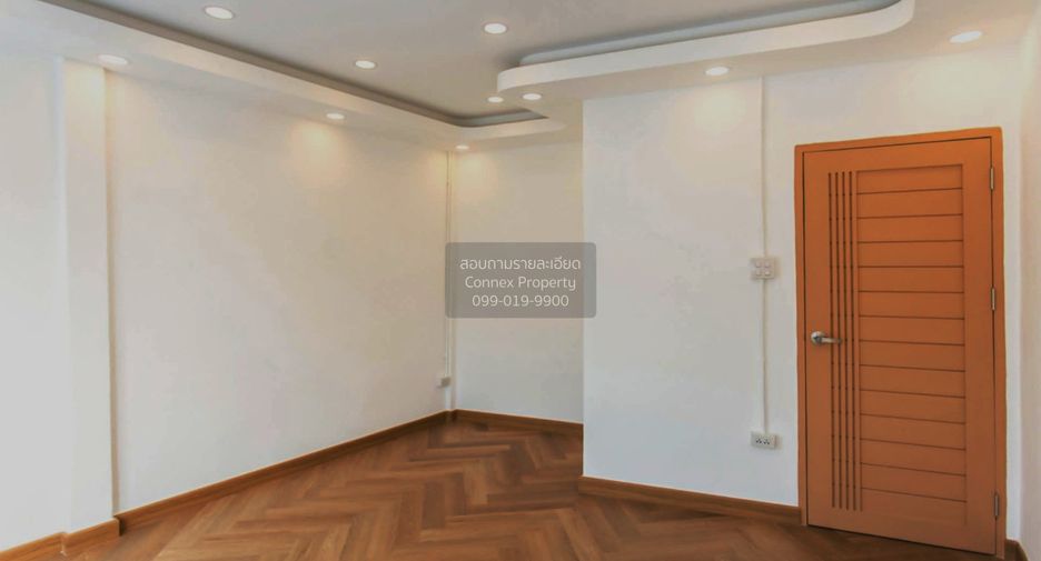 Casa adosada en venta de 2 habitaciones en Wang Thonglang, Bangkok