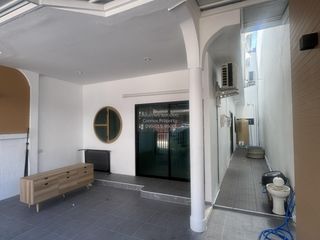 Casa adosada en venta de 3 habitaciones en Phasi Charoen, Bangkok