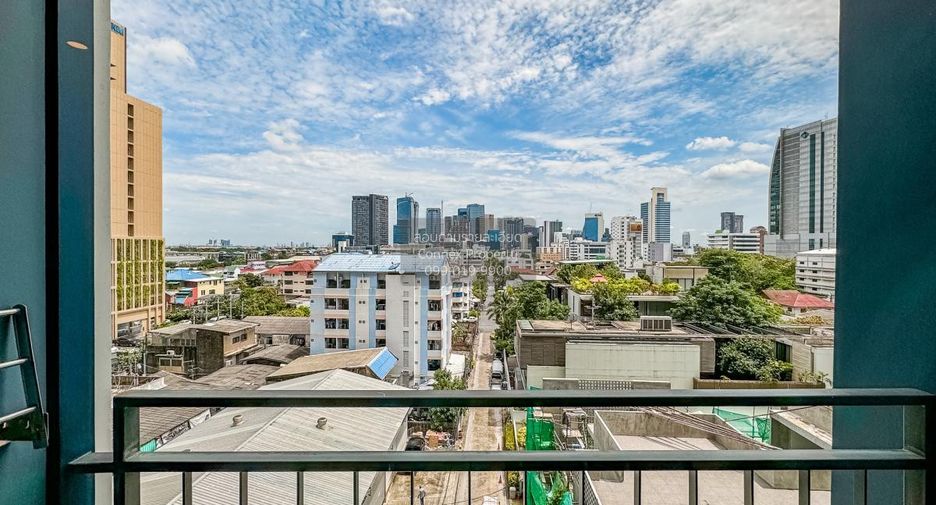 For sale 1 bed condo in Phaya Thai, Bangkok