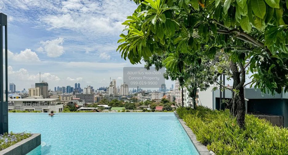 For sale 1 bed condo in Phaya Thai, Bangkok