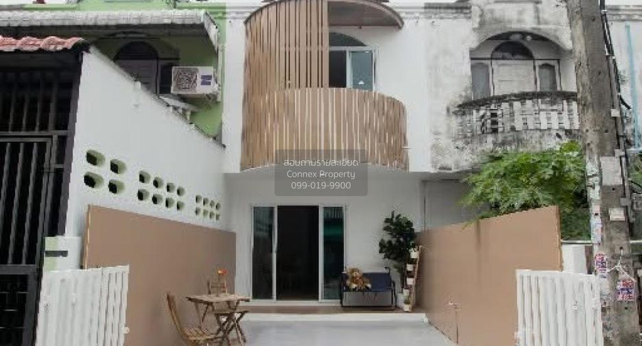 À vendre 2 chambres maison de ville à Sai Mai, Bangkok