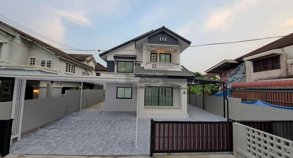 Haus zum Kauf mit 5 Zimmer in Bang Khae, Bangkok