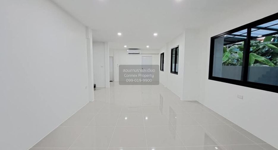 Haus zum Kauf mit 5 Zimmer in Bang Khae, Bangkok