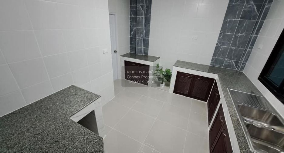 Haus zum Kauf mit 5 Zimmer in Bang Khae, Bangkok