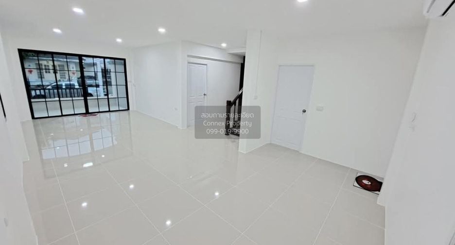 Haus zum Kauf mit 5 Zimmer in Bang Khae, Bangkok