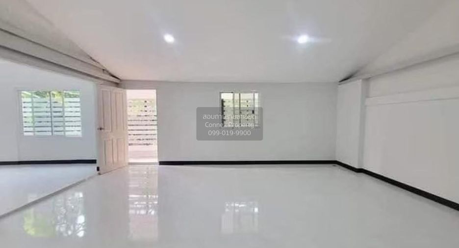 Casa en venta de 4 habitaciones en Thanyaburi, Pathum Thani