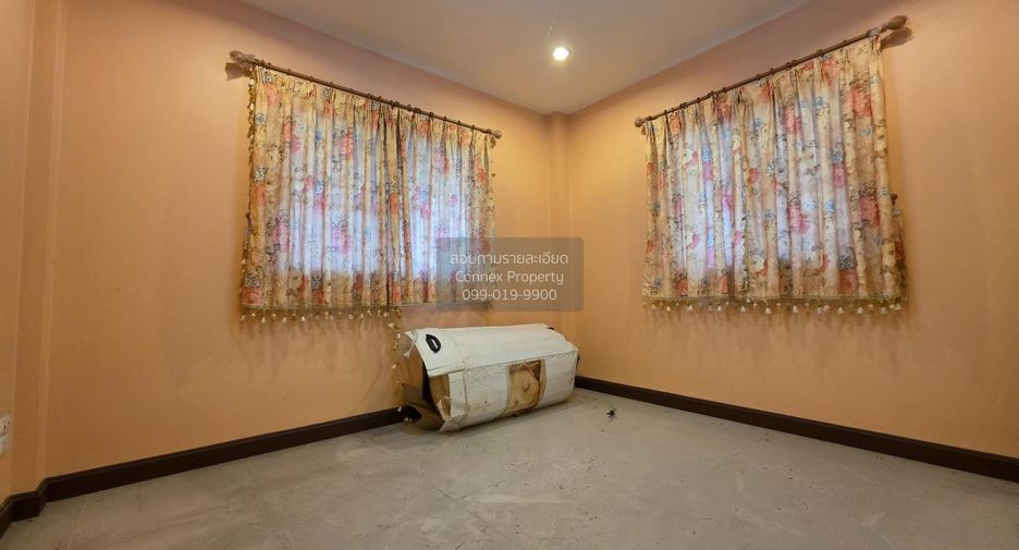 For sale 4 bedrooms house in Phasi Charoen, Bangkok