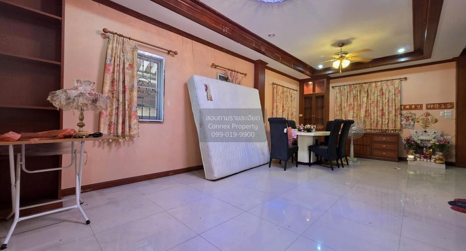 For sale 4 bedrooms house in Phasi Charoen, Bangkok