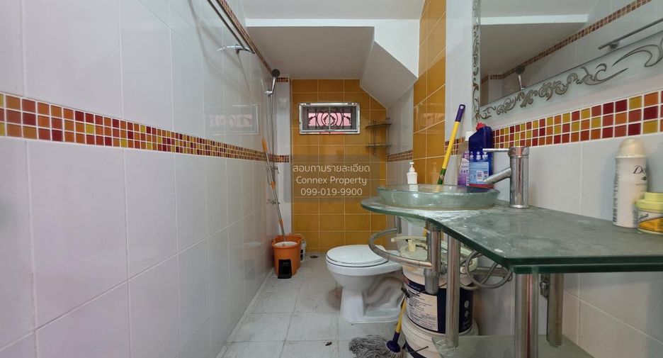 For sale 4 bedrooms house in Phasi Charoen, Bangkok