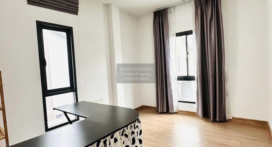 À vendre 3 chambres maison à Bang Sao Thong, Samut Prakan