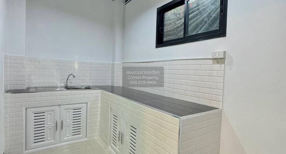 For sale 3 bedrooms townhouse in Mueang Nonthaburi, Nonthaburi