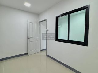 For sale 3 bedrooms townhouse in Mueang Nonthaburi, Nonthaburi