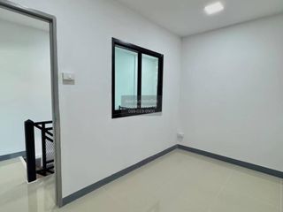 For sale 3 bedrooms townhouse in Mueang Nonthaburi, Nonthaburi