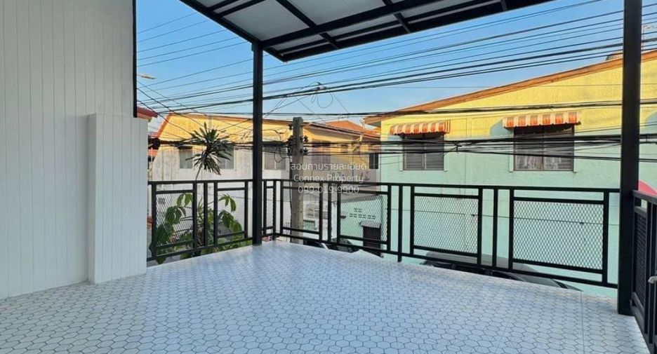 For sale 3 bedrooms townhouse in Mueang Nonthaburi, Nonthaburi