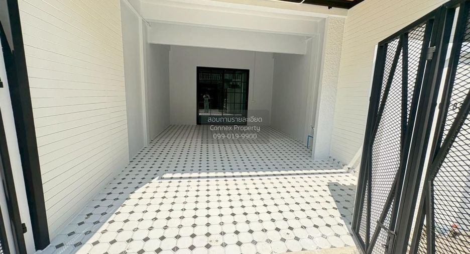 For sale 2 bedrooms townhouse in Mueang Nonthaburi, Nonthaburi