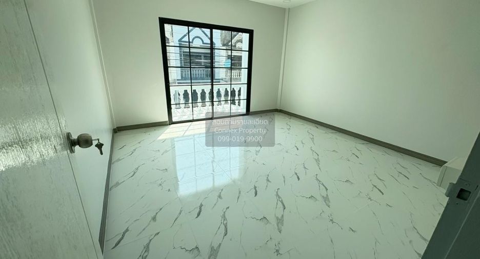 For sale 2 bedrooms townhouse in Mueang Nonthaburi, Nonthaburi