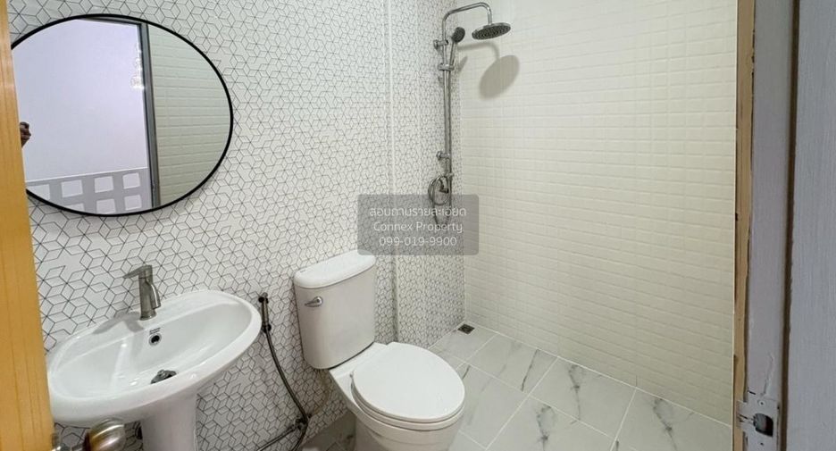 For sale 2 bedrooms townhouse in Mueang Nonthaburi, Nonthaburi