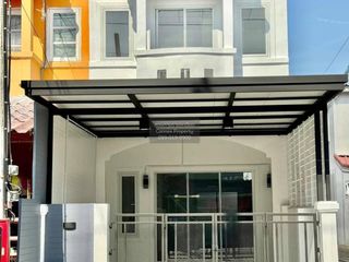 For sale 2 bedrooms townhouse in Sai Noi, Nonthaburi